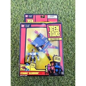 BanDai 2004 Teen Titans Go Cyborg Blendride Figure & Vehicle New Damaged Box